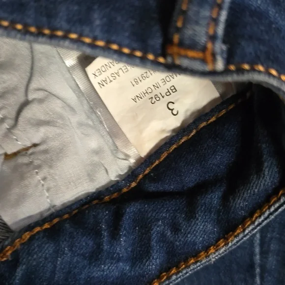 Skinny jeans with chains - Picture 4 of 10